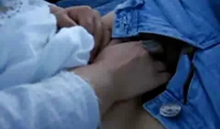 فتاة افلام سكس اجنبي ايطالي مثير تسقط مع زوجها,