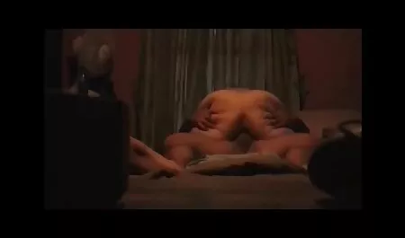 العاطفة نجوم لونا اللعب مع سادة التلفزيون. افلام سكس تركي قصص