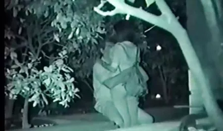 الحيوانات المنوية تتدفق إلى الصدر ، في البطن افلام مصري جنس