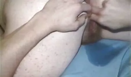 ابن قصفت افلام جنسيه ساخنه جدا في بلدها صغيرة