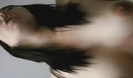 رجل مع مشاهده افلام سكس مصري الوشم نهج صديق و أخ.