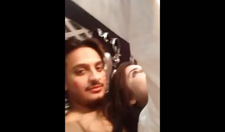 شقراء مع زوج مع افلام سكس جنس شاب