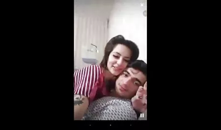 وافق بيلو افلام رومانسية سكس على مقابلة الجيران.