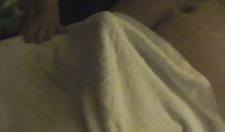 كل شيء يبدأ افلام جنس ممنوعه من العرض بالتبلل .