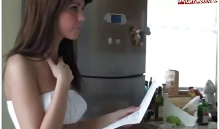 حلق ، يعني أنه سيكون هناك جنس. افلام جنس ونيك