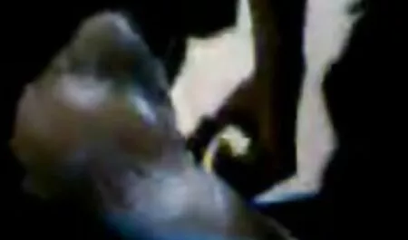 امرأة جميلة ترتدي الدانتيل الملابس الداخلية و جوارب افلام ايطالي سكس مترجم الصب