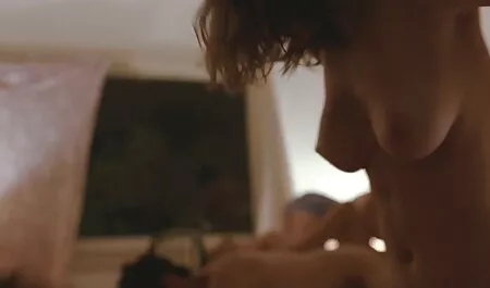 يميل فيلم جنس سكس العينين الفتيات باستمرار خبطت